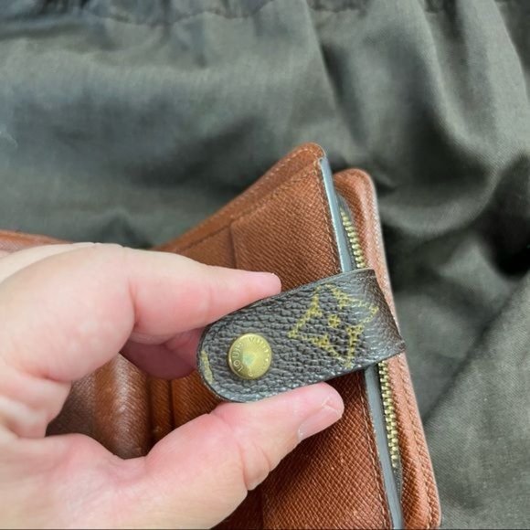 LV Louis Vuitton Bi Fold Monogram Compact Snap Wallet Unisex - Picture 3 of 14